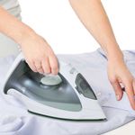 Plancha-de-Vapor-Oster®-con-Suela-Antiadherente-Ligera-Blanca-Verde-GCSTBS3803