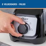 Licuadora-Oster®-con-Control-de-Perilla-2-Velocidades-mas-Pulso-con-Vaso-de-Vidrio-800-W-Negro-BLSTKAGBRD