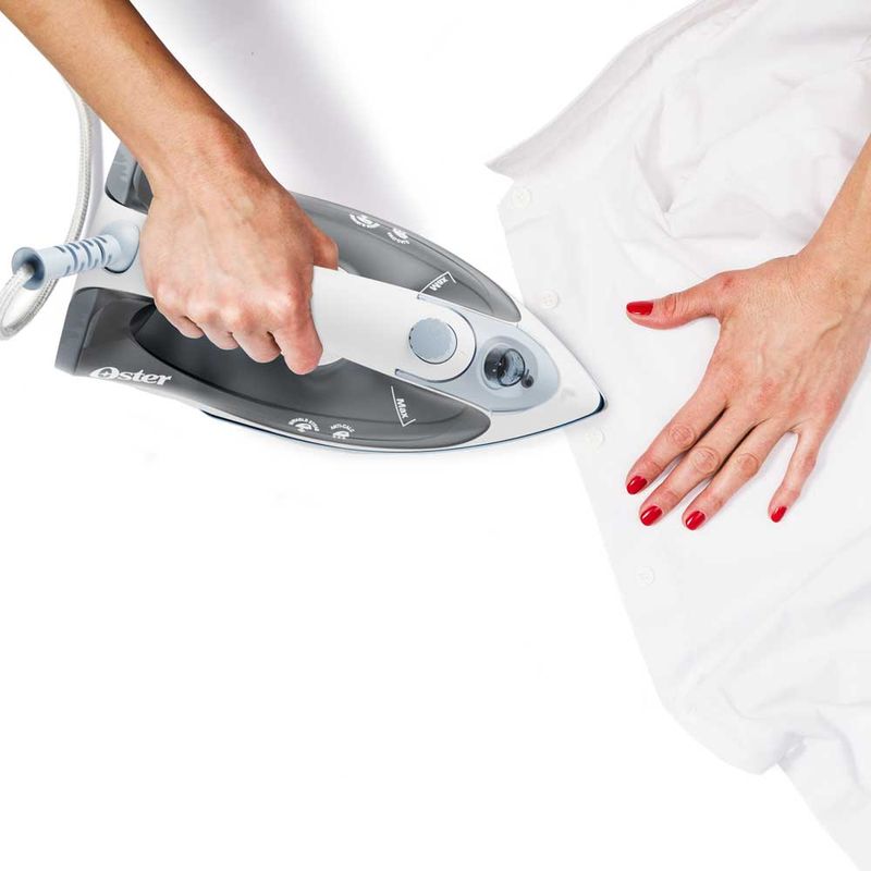 Plancha-de-Vapor-Serie-5000-Oster®-Vapor-Continuo-y-Seleccionador-de-Tela-Compacta-Azul-GCSTBS5001