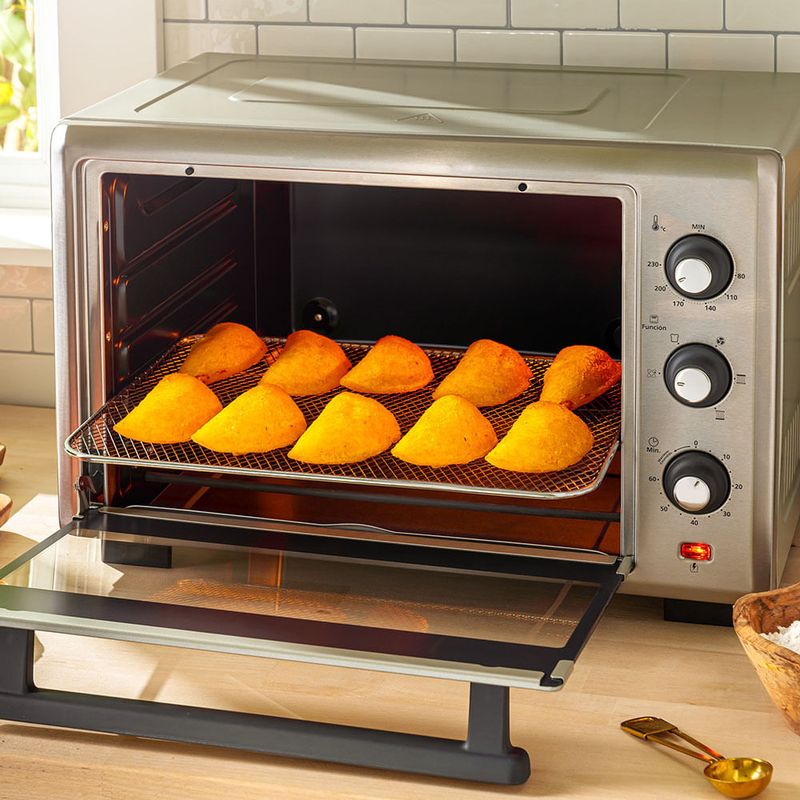 Horno-con-Freidora-de-Aire-Oster®-Capacidad-de-35-Litros-Recubrimiento-Antiadherente-Plateado-TSSTTVLS35NS