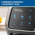 Licuadora-Oster®-Motor-Reversible-Pantalla-Tactil-3-Velocidades-y-2-Programas-Automaticos-700-W-Vaso-Blend-N-Go-Plateada-BLSTPYG1312XBG