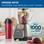 Licuadora-Oster®-Motor-Reversible-Pantalla-Tactil-3-Velocidades-y-2-Programas-Automaticos-700-W-Vaso-Blend-N-Go-Plateada-BLSTPYG1312XBG