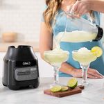 Licuadora-Oster®-con-Tecnologia-Reversible-Vaso-de-Vidrio-Negro-BLSTPEGBRT